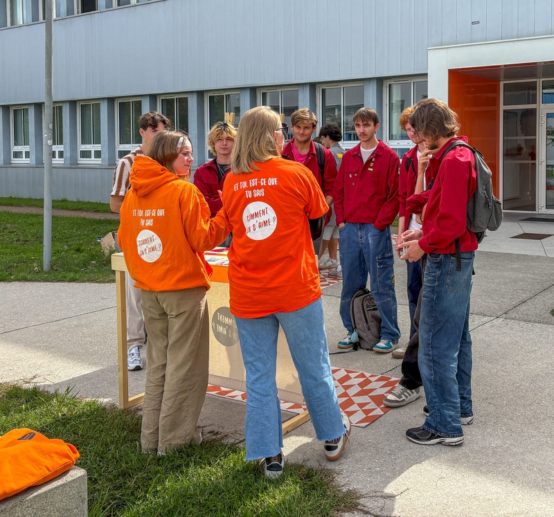 Soutenir les jeunes victimes pour un monde sans violences