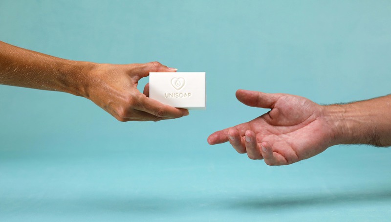 Recycler des produits d'hygiène pour personnes précaires