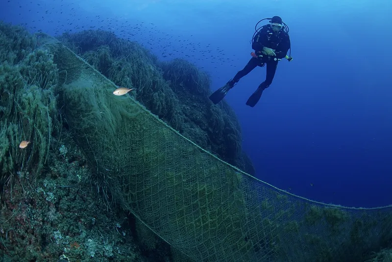 Cleaning up abandoned fishing nets in the Mediterranean